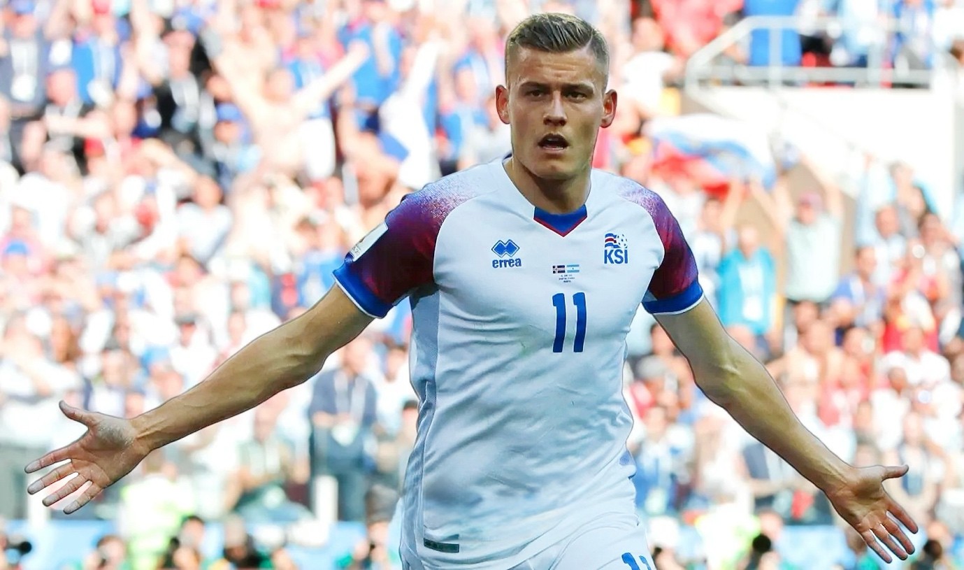 Alfred Finnbogason celebrating in the Iceland national team jersey with number 11